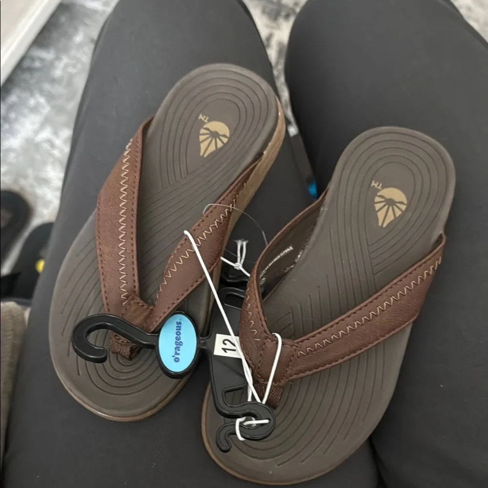 O’rageous boys or girl Brown Flip Flops - Picture 1 of 7